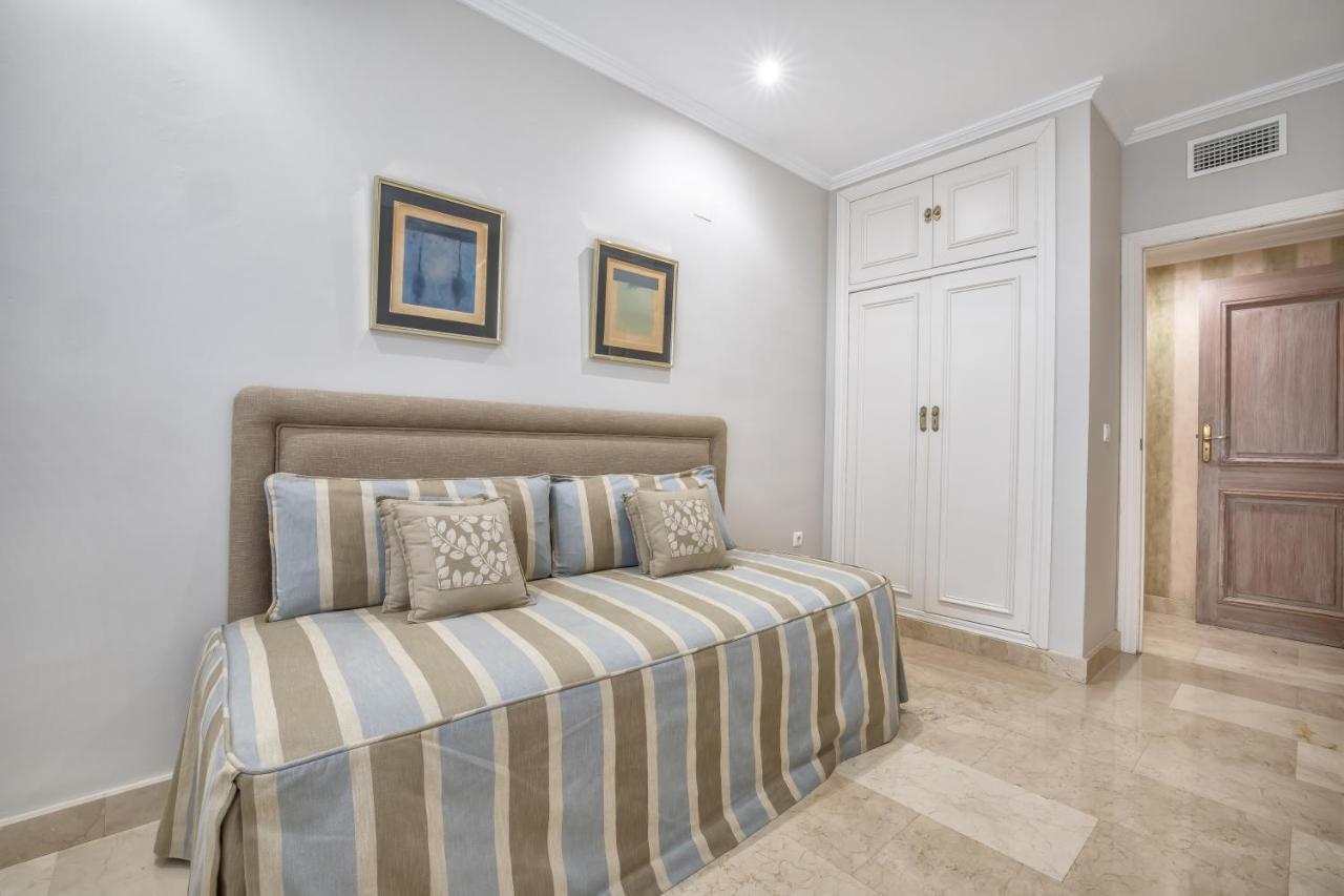 Apartamento Los Tilos & Parking & Piscina Córdoba Eksteriør billede